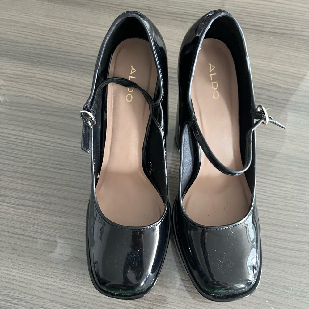 Aldo high heel chunk platform shoes